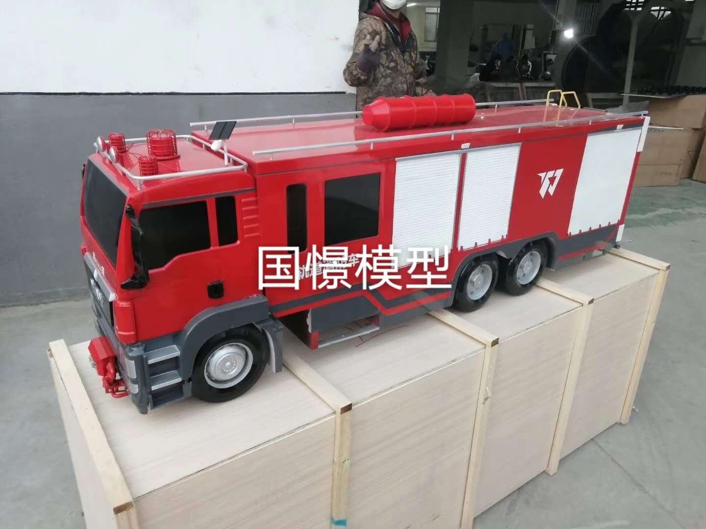 車展車模